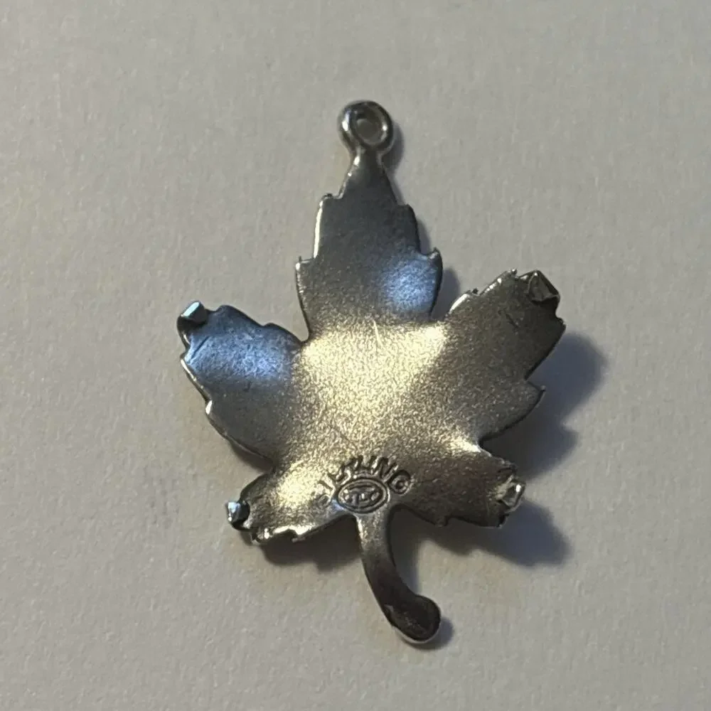 Vintage Sterling Silver Maple Leaf Charm Canada Souvenir L Stamp - 0.99 Grams